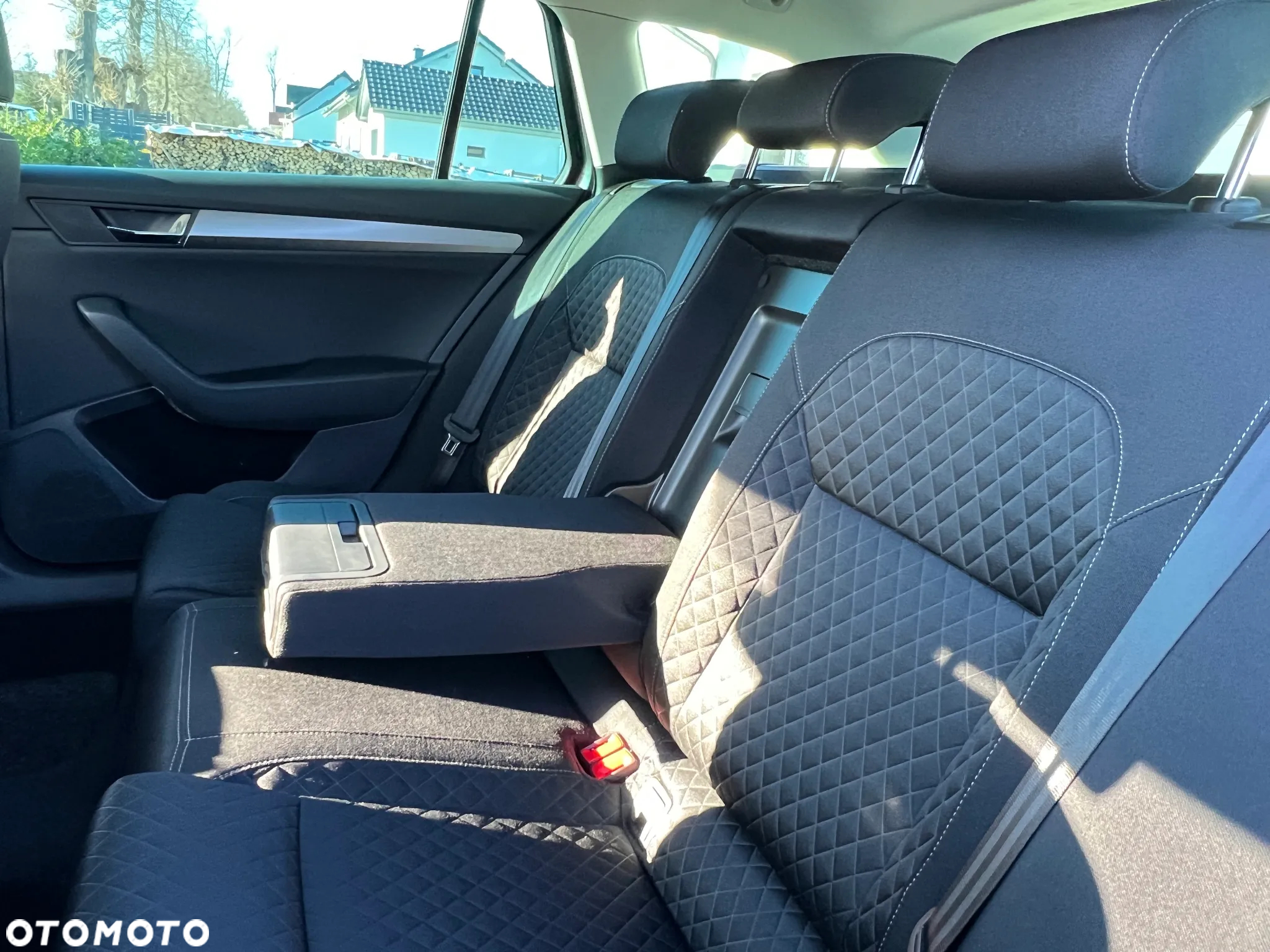 Skoda Superb 2.0 TDI Style - 28