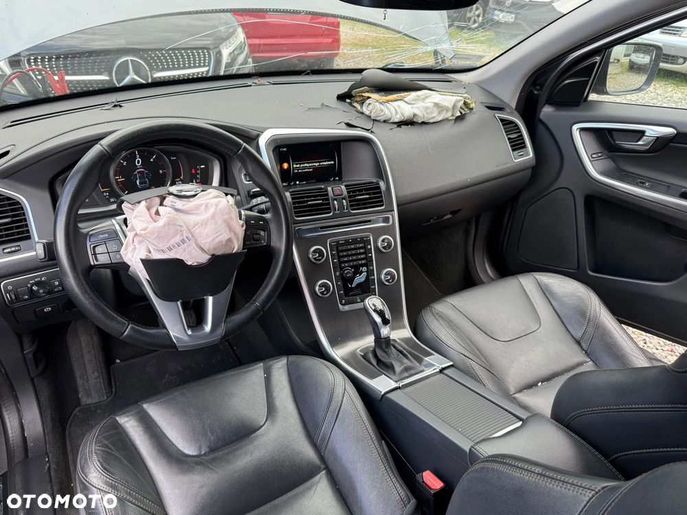 Volvo XC 60 D4 Drive-E Momentum - 12
