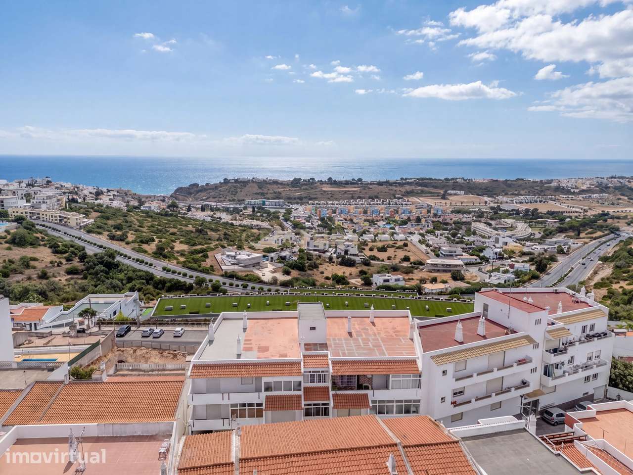 T0+1 Renovado com Armazém de 105 m² e Logradouro Privado em Albufeira - Grande imagem: 3/25
