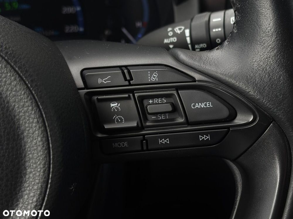 Toyota Yaris Cross Hybrid 1.5 Executive - 28
