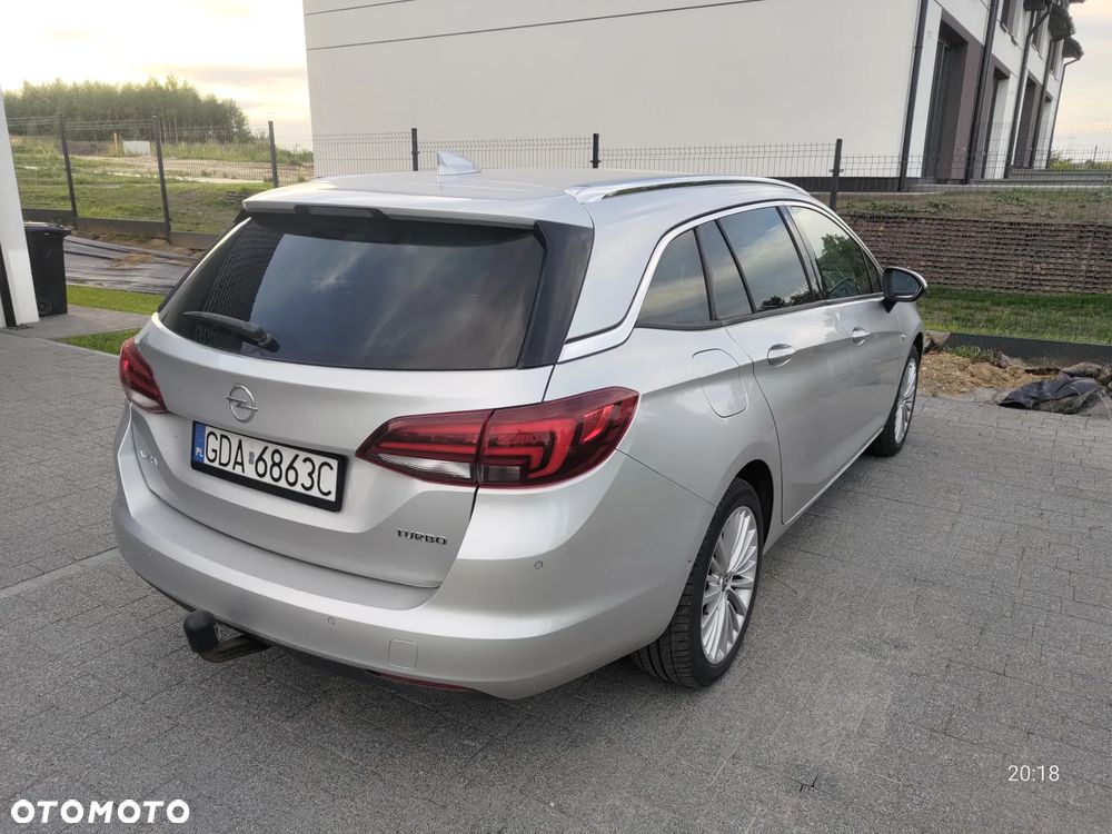 Opel Astra 1.4 T Dynamic - 4