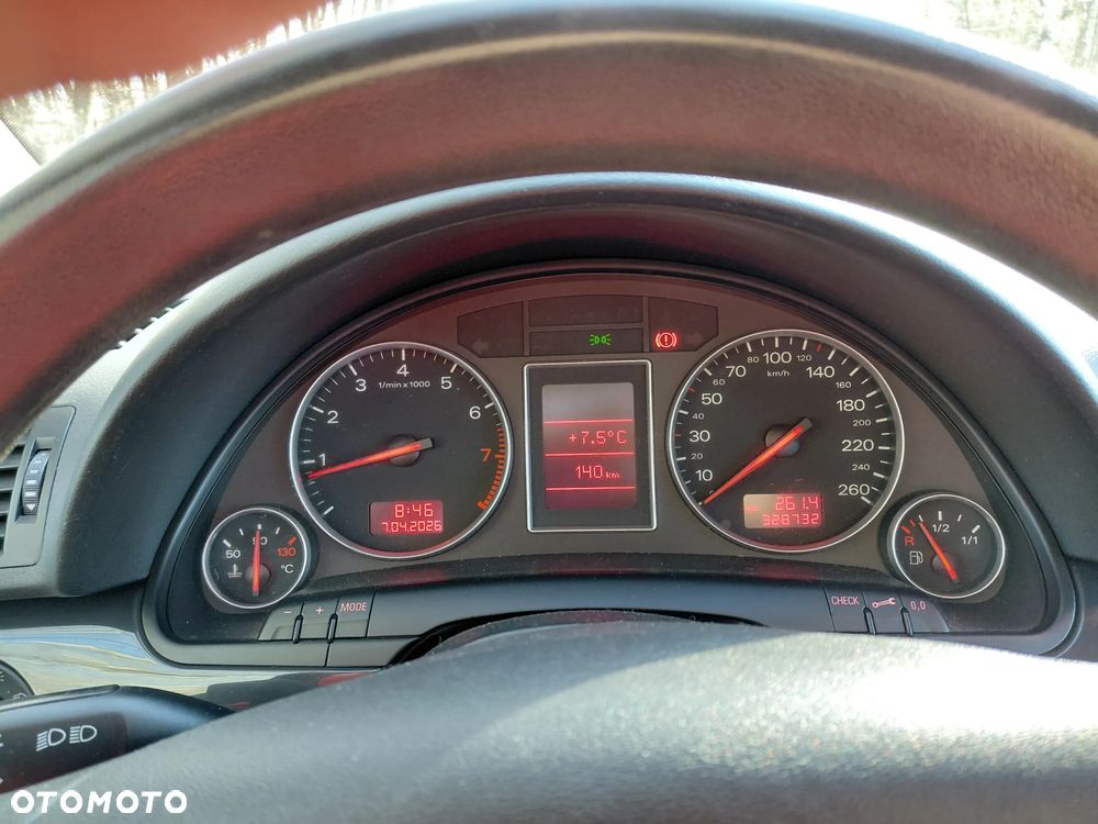 Audi A4 Limousine - 11