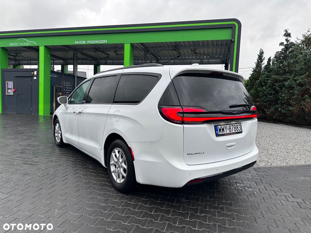 Chrysler Pacifica - 14