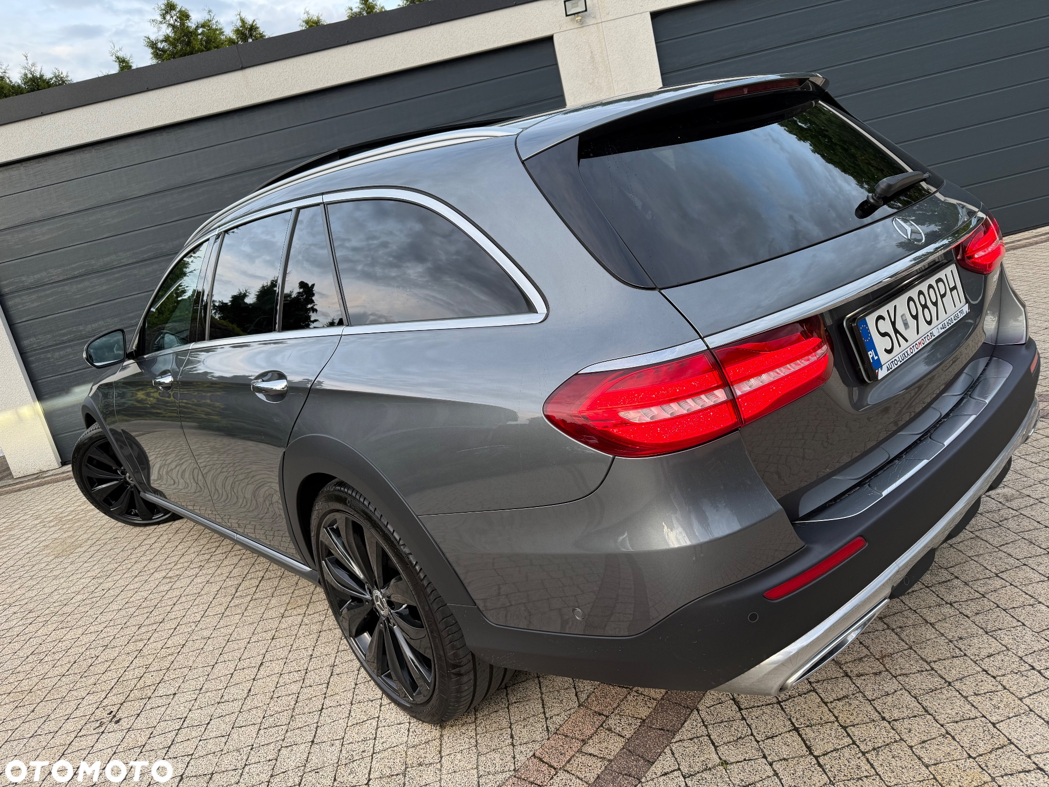 Mercedes-Benz Klasa E 220 d 4Matic T All-Terrain 9G-TRONIC Exclusive - 8