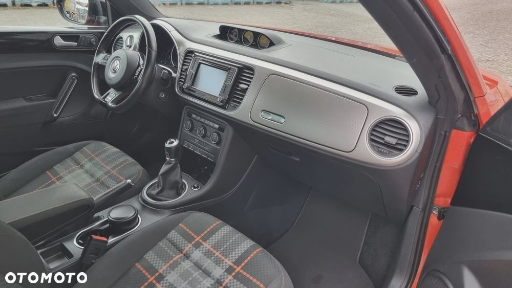 Volkswagen Beetle 1.4 TSI BMT Design - 10