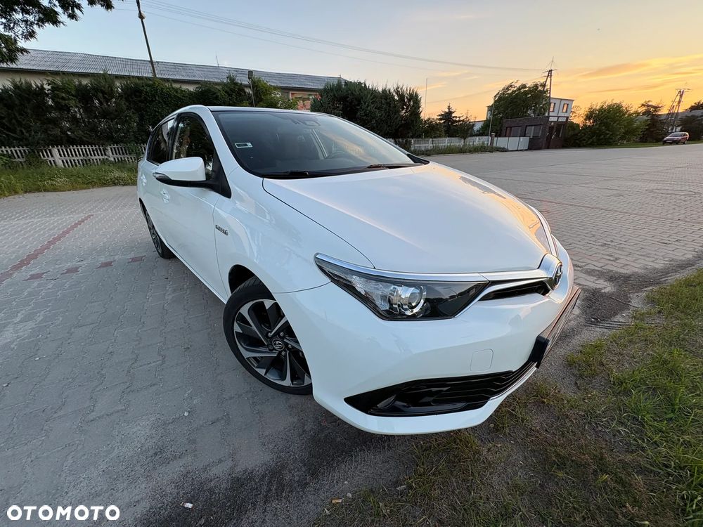 Toyota Auris - 4