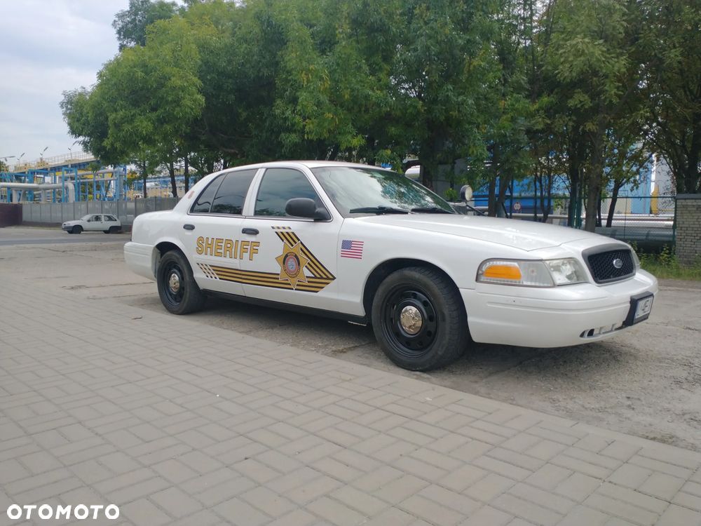 Ford Crown - 20