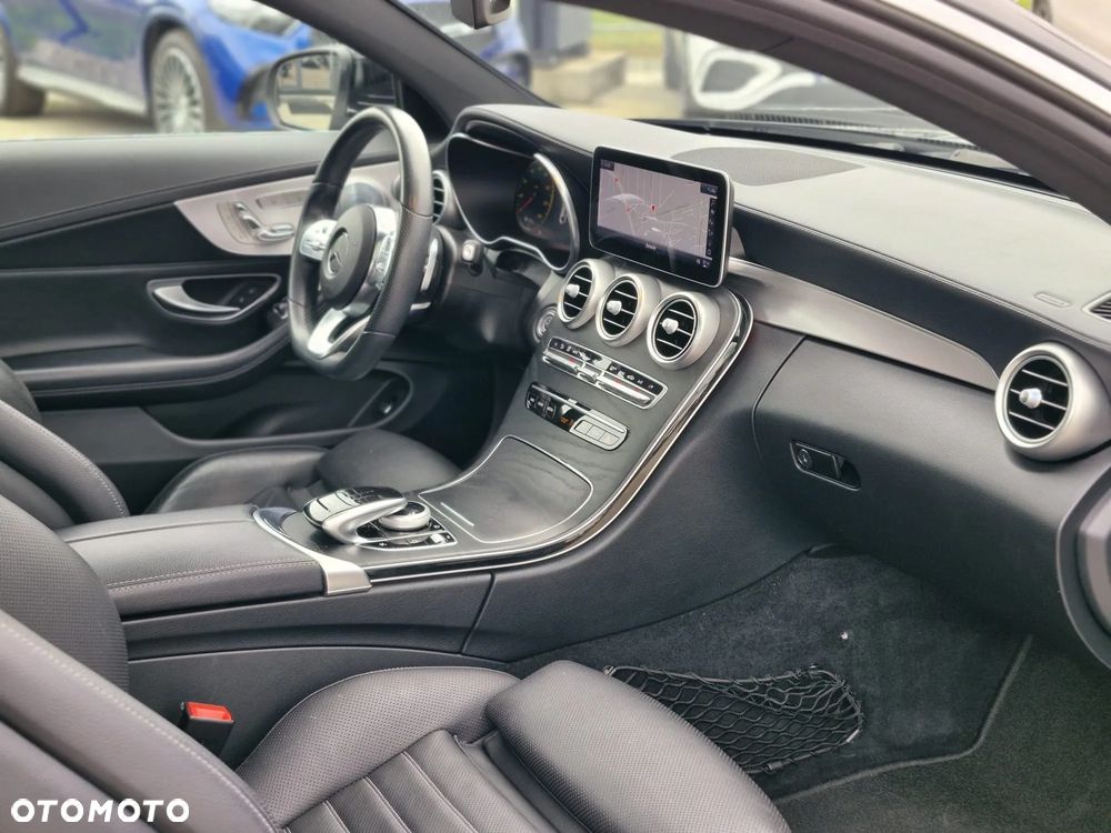 Mercedes-Benz Klasa C 200 4MATIC 9G-TRONIC - 18