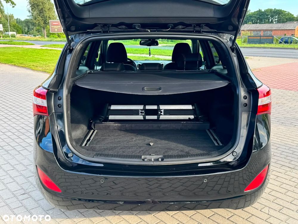 Hyundai i30 blue Kombi 1.6 CRDi DCT Passion - 26
