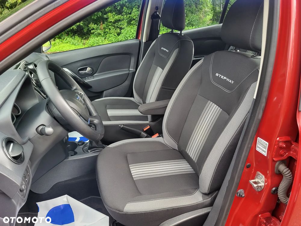 Dacia Sandero Stepway TCe 90 (S&S) Celebration - 10