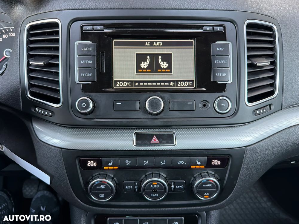 Volkswagen Sharan 2.0 TDI BlueMotion Technology Life - 11