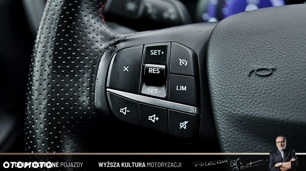 Ford Kuga 1.5 EcoBoost FWD ST-Line - 17