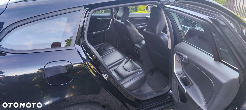 Volvo V60 D4 Kinetic - 11