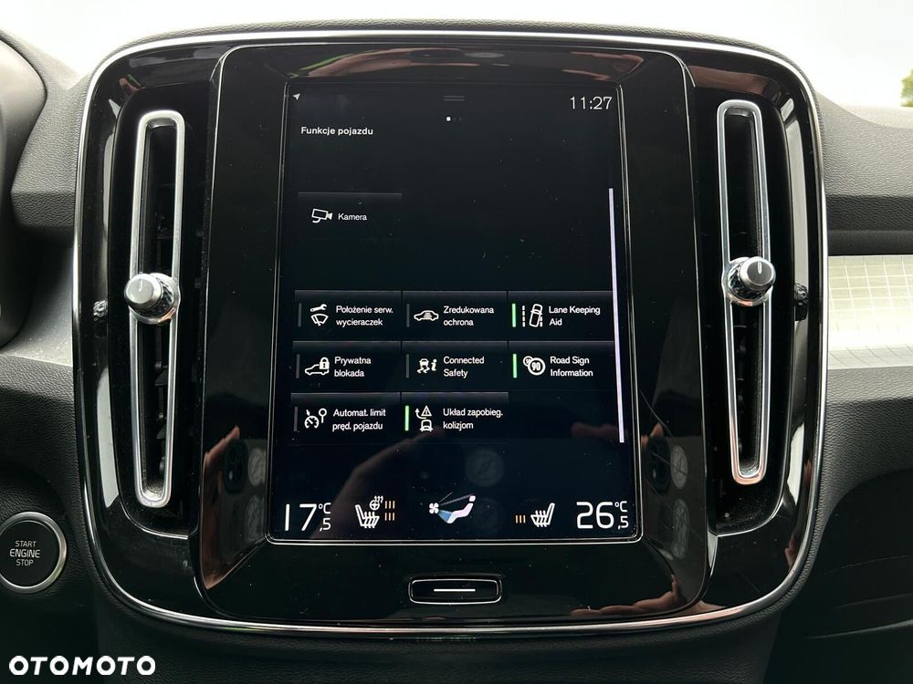 Volvo XC 40 T3 Momentum - 32