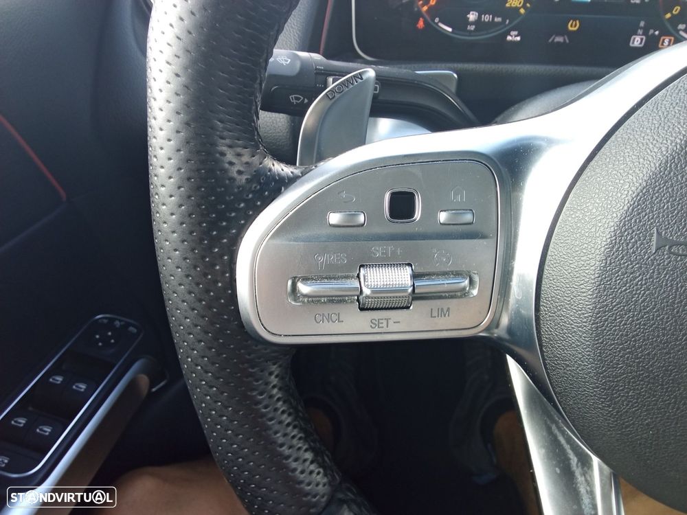 Mercedes-Benz GLB 35 AMG 4Matic — fotografia 30