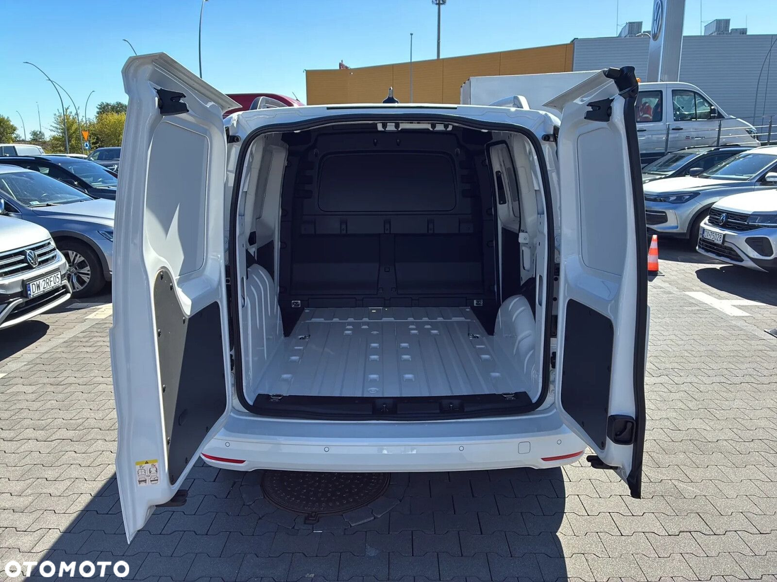 Volkswagen Caddy Cargo BENZYNA 1.5 TSI 114KM - 11