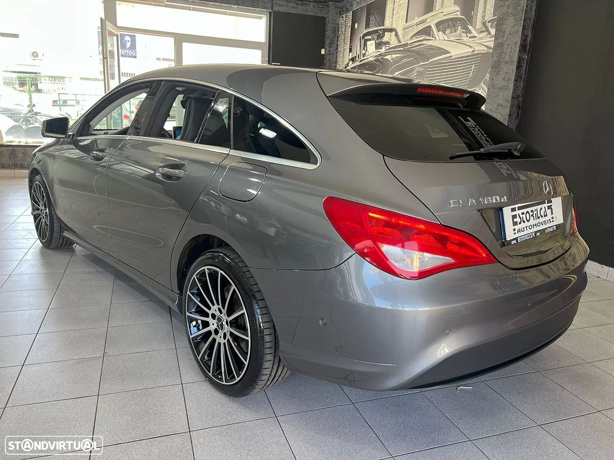 Mercedes-Benz CLA 180 d Shooting Brake Urban - 3