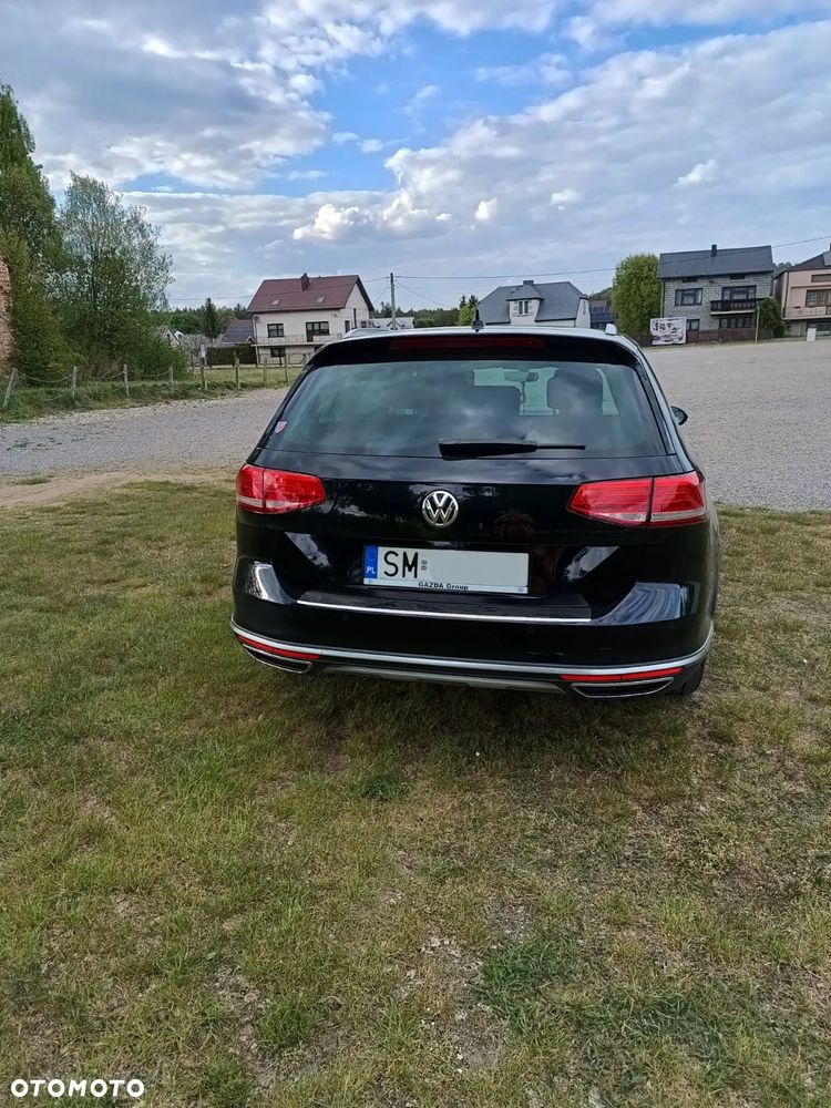 Volkswagen Passat - 4