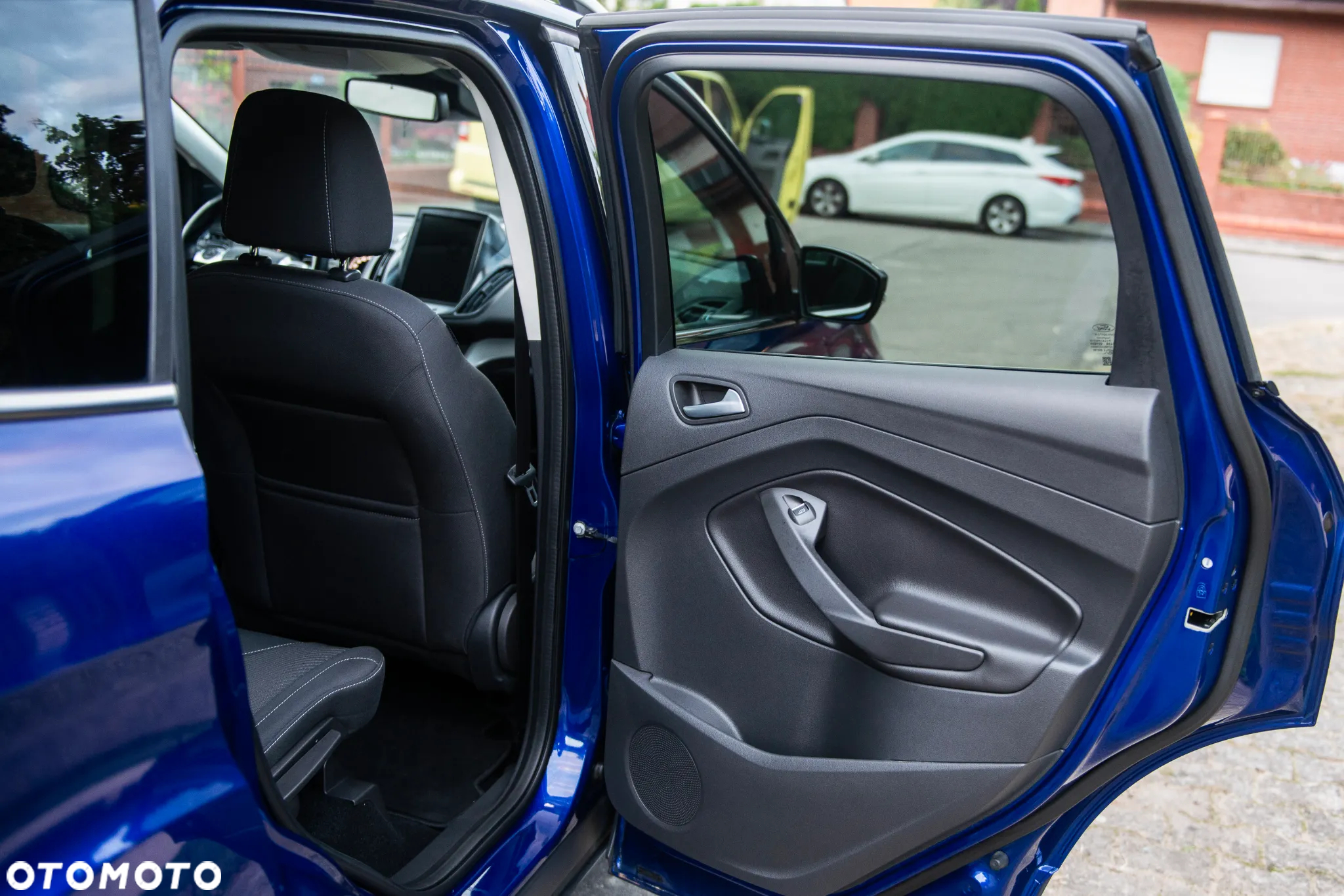 Ford Kuga 2.0 TDCi 4x4 Titanium - 23