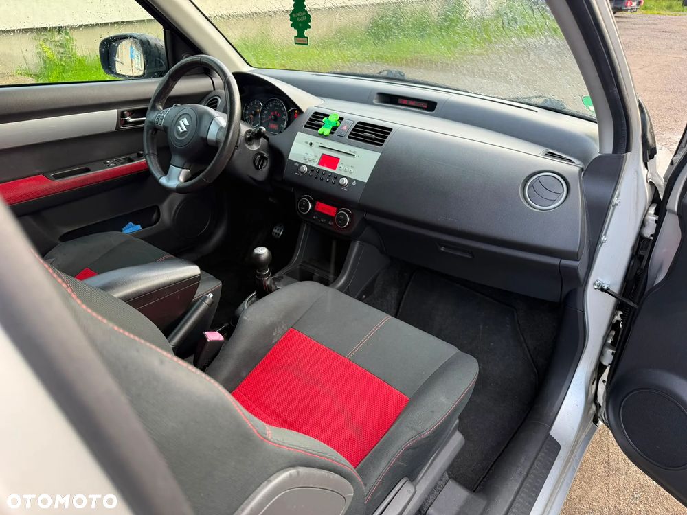 Suzuki Swift 1.6 Sport Rallye N' Style - 9
