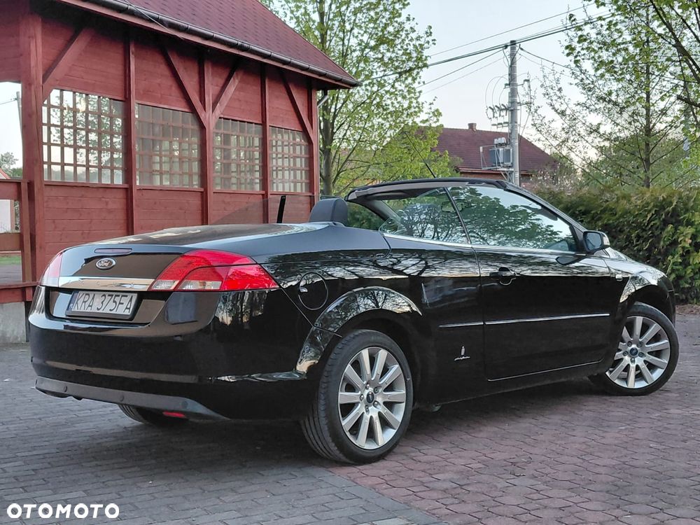 Ford Focus 2.0 16V Titanium - 17