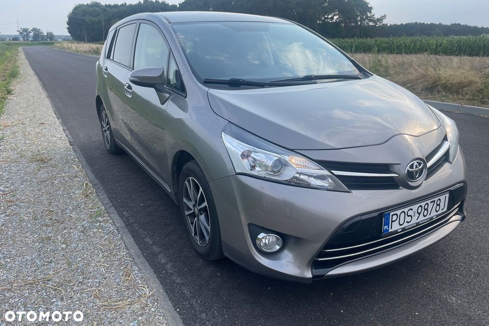 Toyota Verso 1.6 D-4D Premium - 4