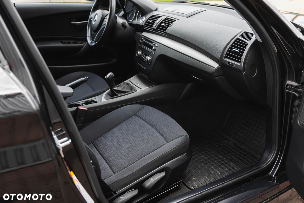 BMW Seria 1 - 11