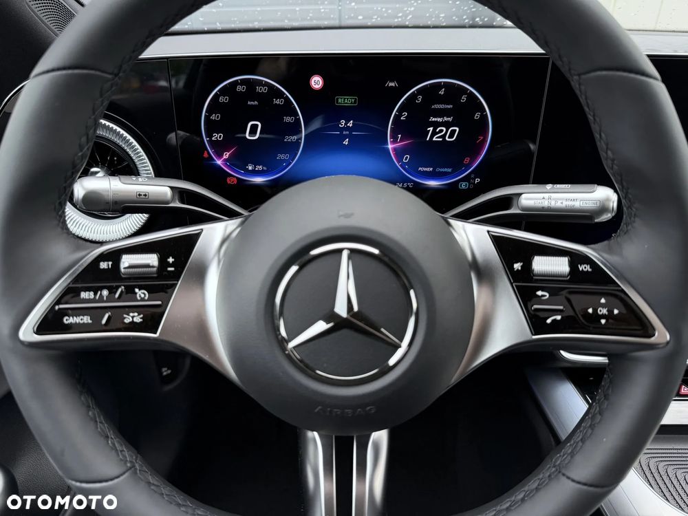 Mercedes-Benz CLA - 13