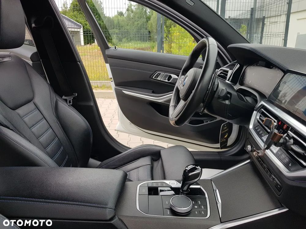 BMW Seria 3 - 15