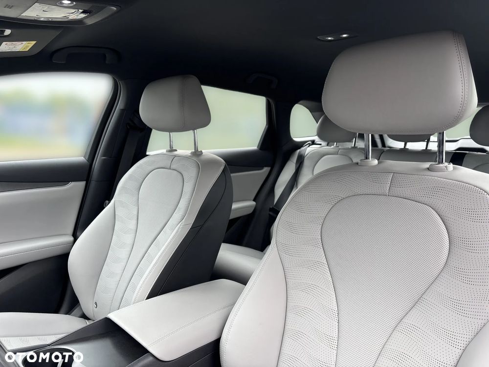 BYD Seal 6 - 12
