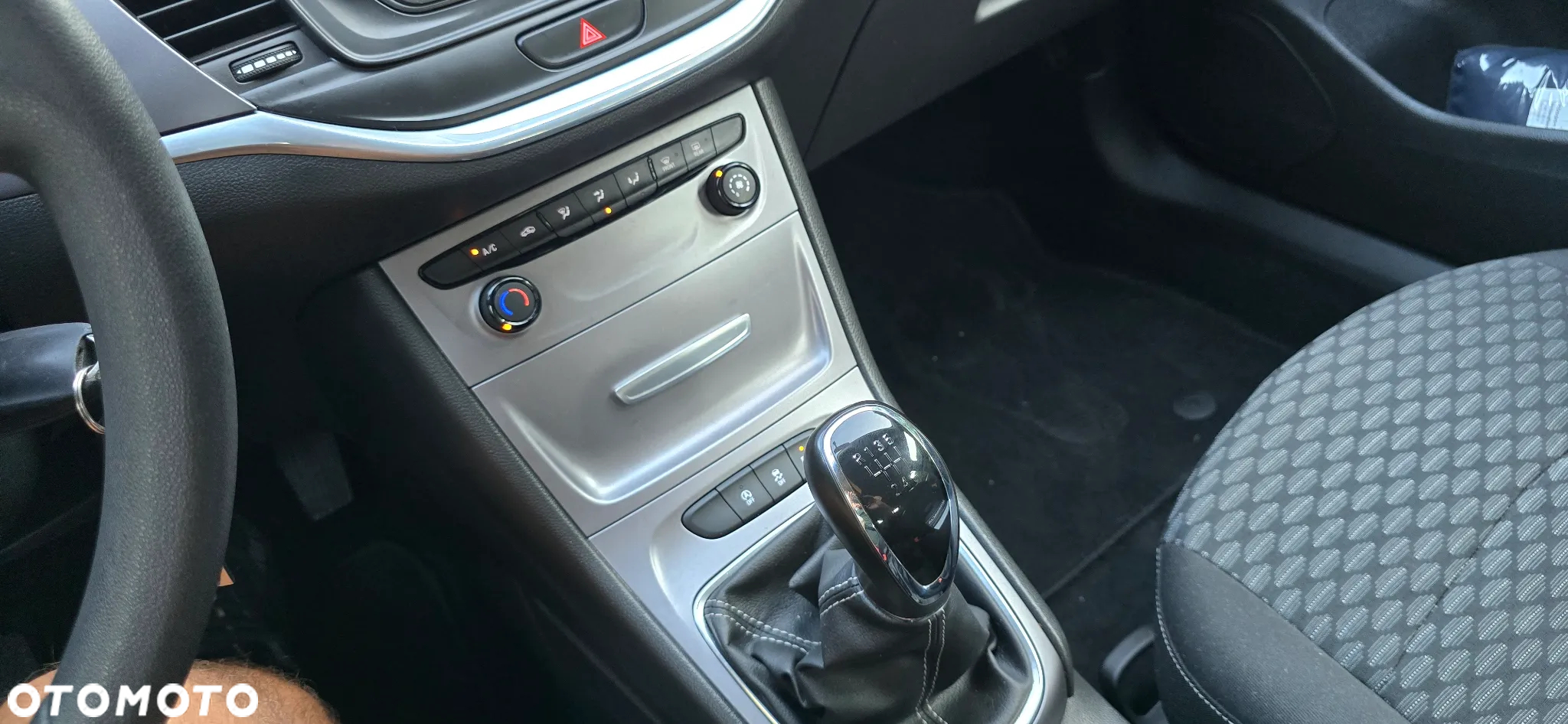Opel Astra 1.4 Turbo Edition - 22