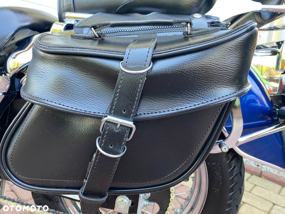 Suzuki Intruder - 23