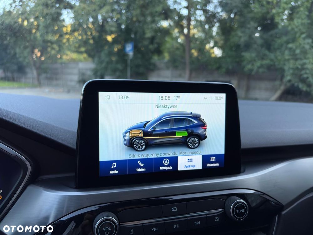 Ford Kuga 2.5 FHEV FWD Titanium - 26