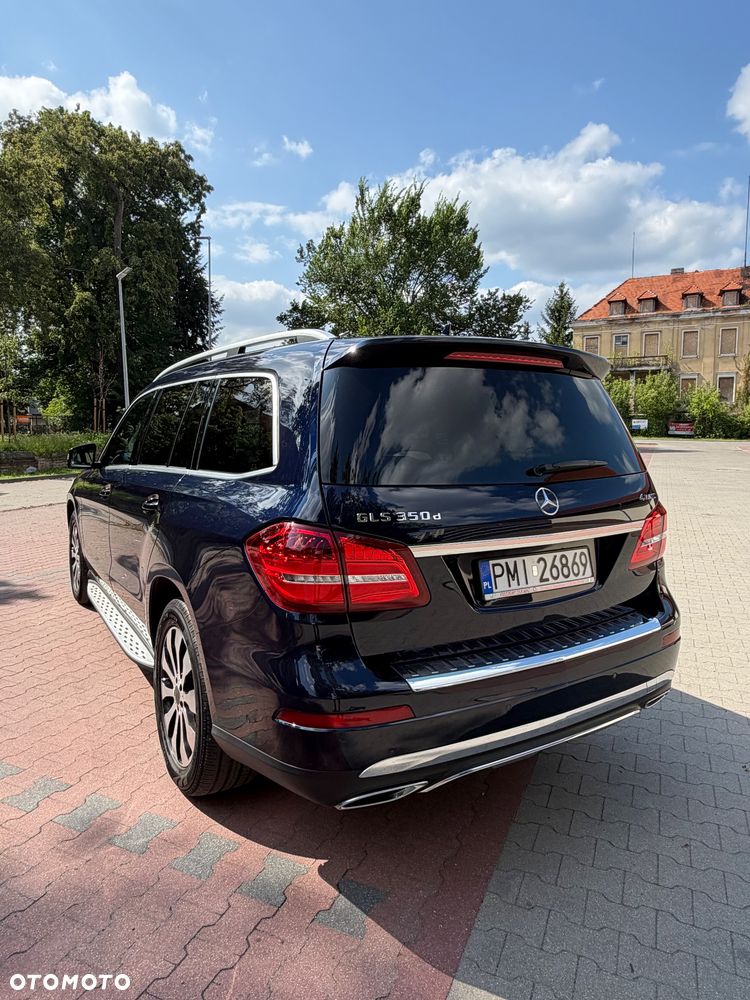 Mercedes-Benz GLS - 10
