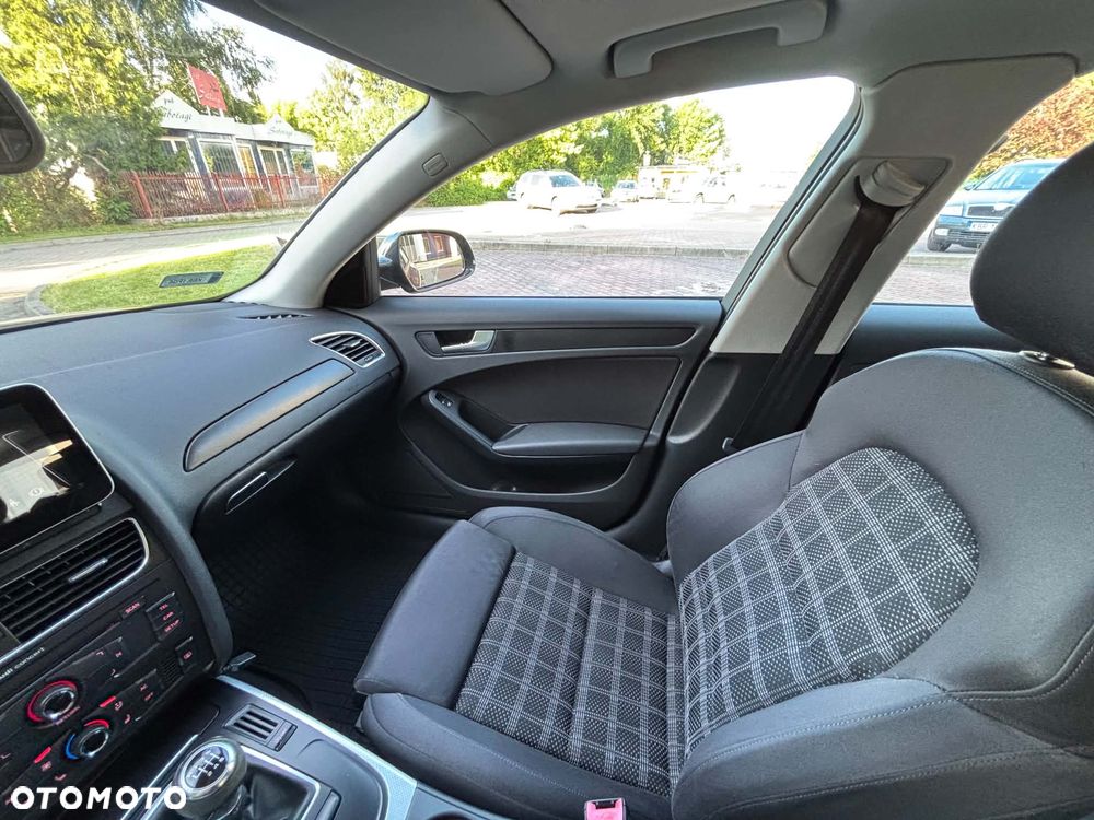Audi A4 Avant 2.0 TDI DPF Attraction - 32