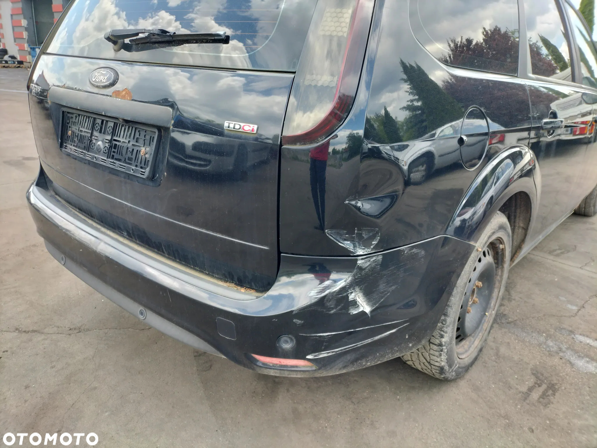 KOMPLETNY PRZÓD FORD FOCUS MK2 LIFT KOMBI KOD LAK. F3 - 13
