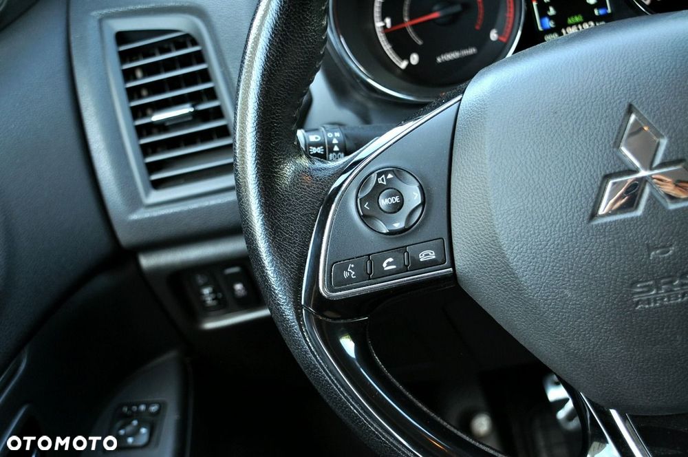 Mitsubishi ASX - 12
