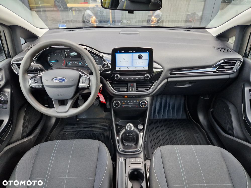 Ford Fiesta - 12