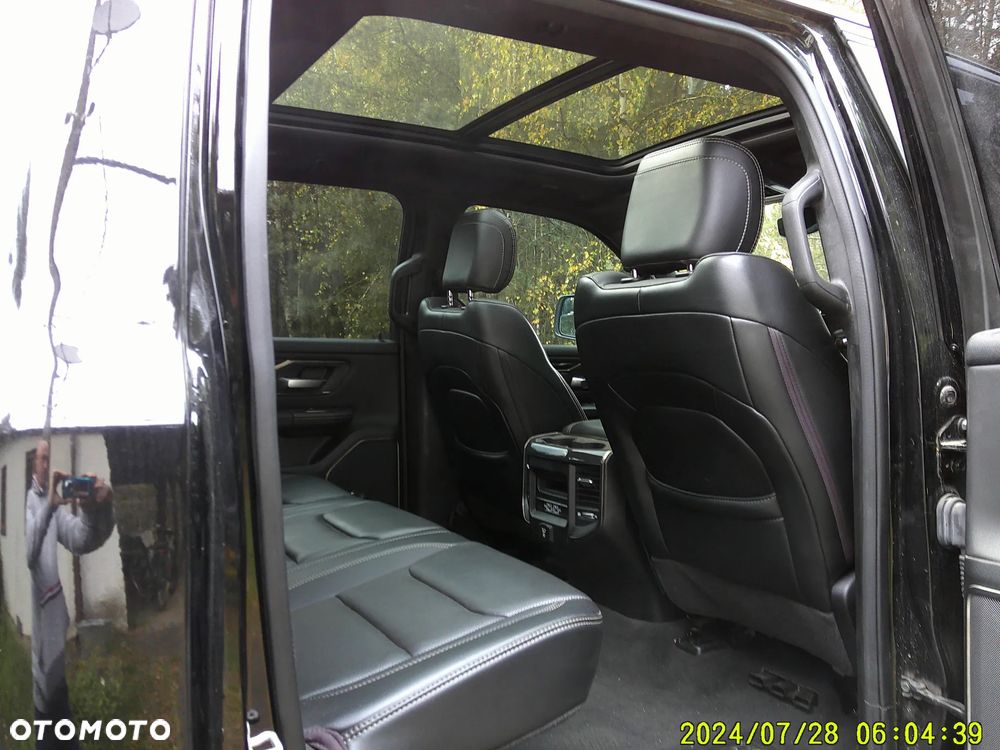 Dodge RAM 5.7 4x4 - 10