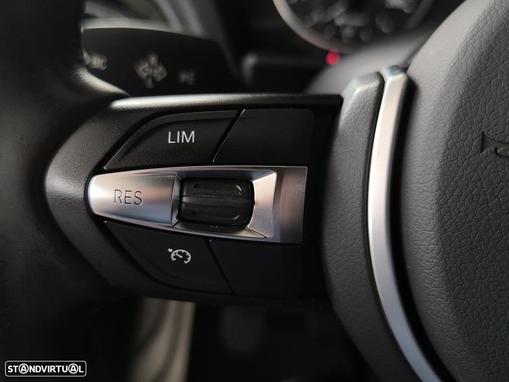 BMW 116 d Pack M - 15