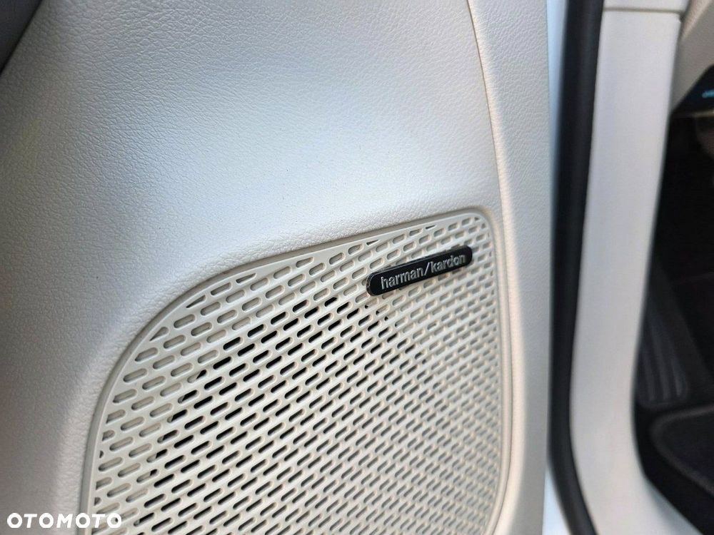 Chrysler Pacifica - 15