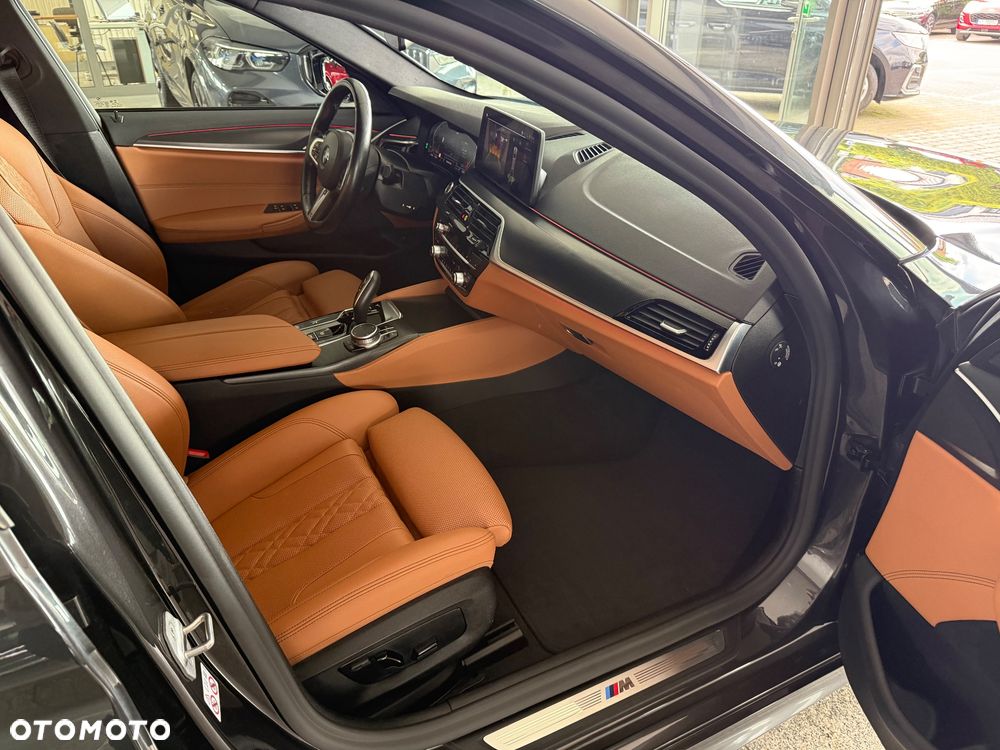 BMW Seria 5 520d M Sport sport - 36