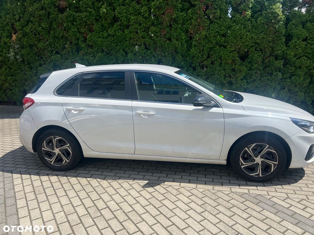 Hyundai i30 1.5 DPI Smart - 4