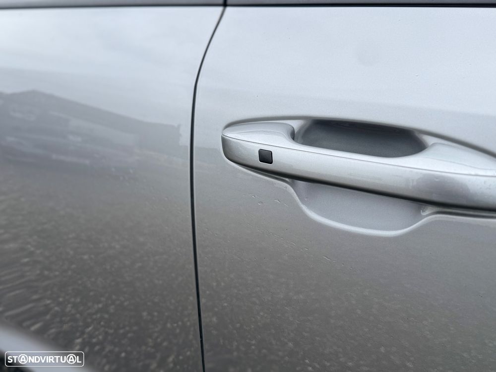 Kia Niro EV 64kWh Tech - 8