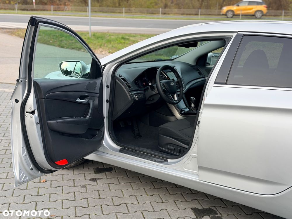 Hyundai i40 Kombi 1.6 Classic - 15