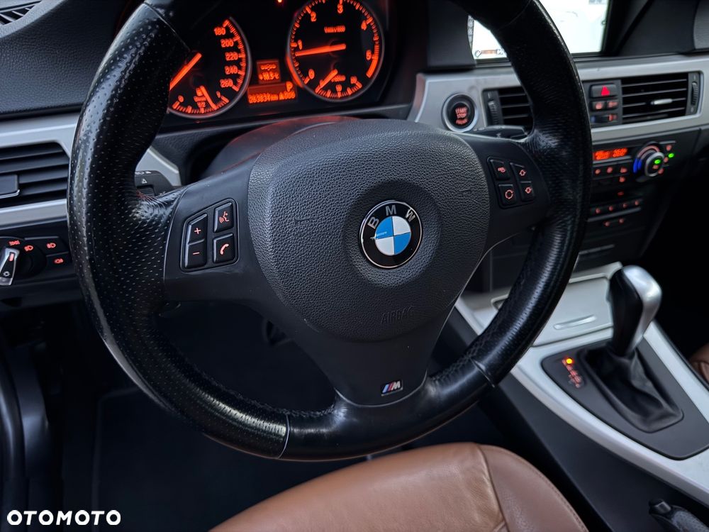 BMW Seria 3 320d Touring Sport-Aut Luxury Line - 23