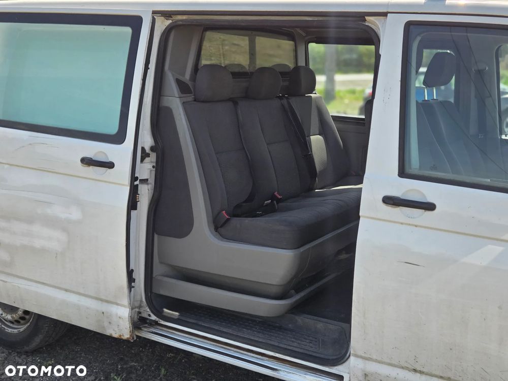 Volkswagen Transporter T5 Brygadowy 5-os - 9