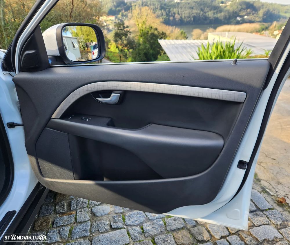 Volvo XC 70 2.4 D Summum Geartronic - 20