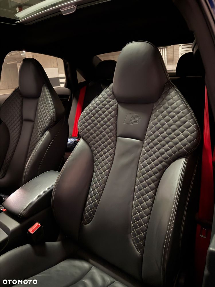 Audi S3 S tronic - 21