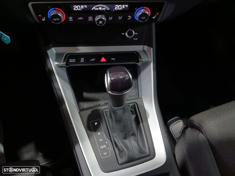 Audi Q3 Sportback 45 TFSIe S tronic - 29